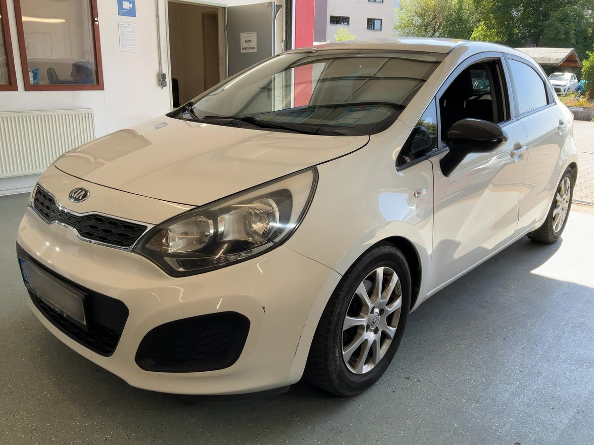Kia Rio 2015