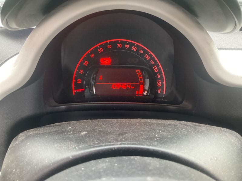 Renault Twingo 1.0 SCe Life — zdjęcie 4