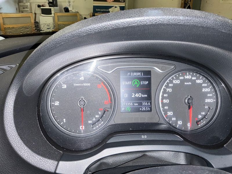 Audi A3 Sportback 2.0 TDI Ambition Luxe — zdjęcie 13