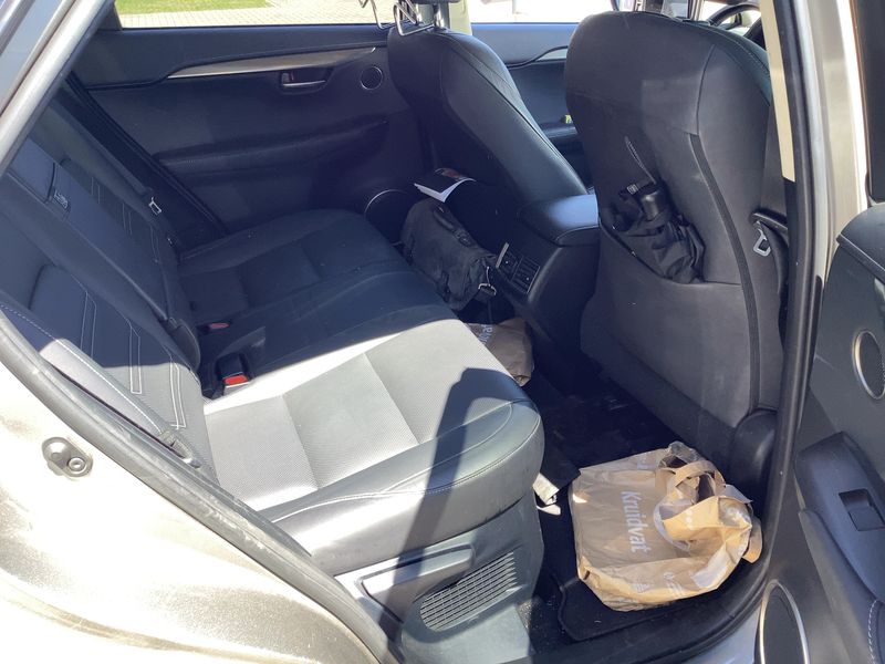 Lexus NX-Serie NX 300h E-Four Business Line — zdjęcie 14
