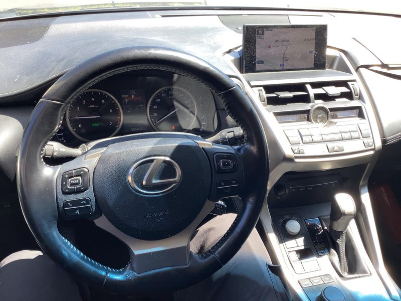 Lexus NX-Serie NX 300h E-Four Business Line — zdjęcie 12