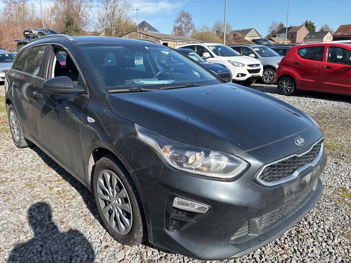 Kia cee'd 2022 — photo 7