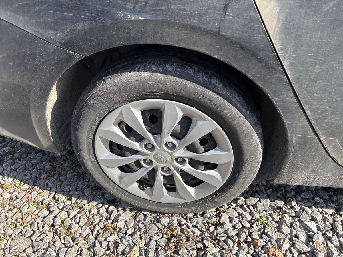 Kia cee'd 2022 — photo 22