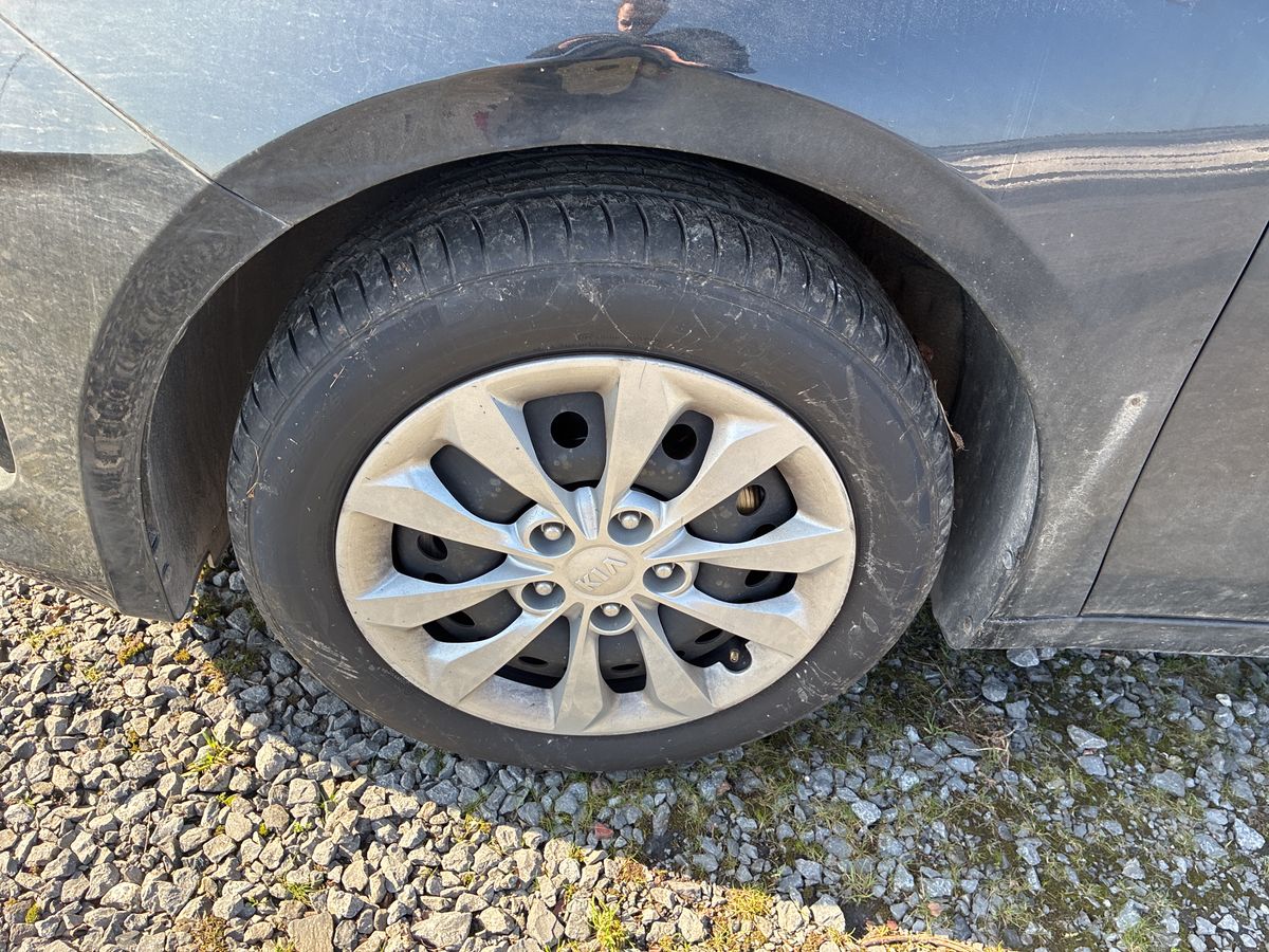 Kia cee'd 2022 — photo 24