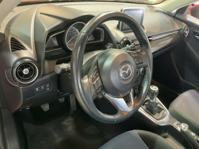 Mazda 2 1.5 Nakama — zdjęcie 12