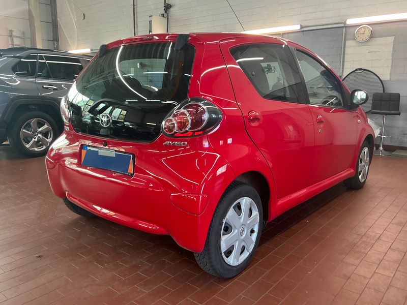 Toyota Aygo 1.0 Cool — zdjęcie 2