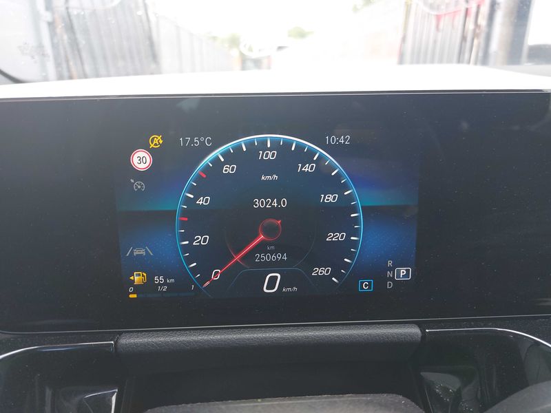 Mercedes-Benz B-Klasse B 180 d Edition Style — zdjęcie 12