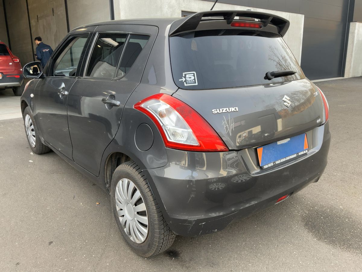 Suzuki Swift 2012 — photo 7