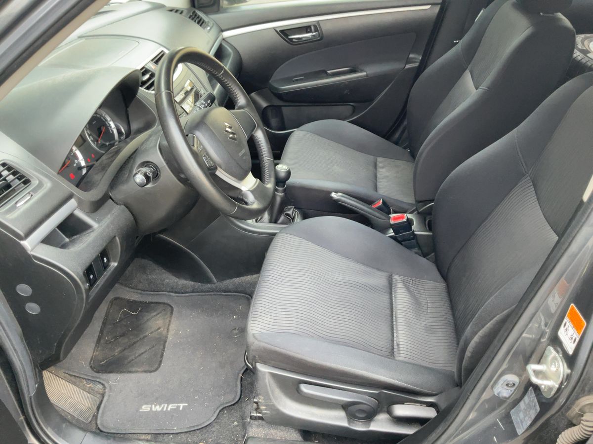 Suzuki Swift 2012 — photo 18