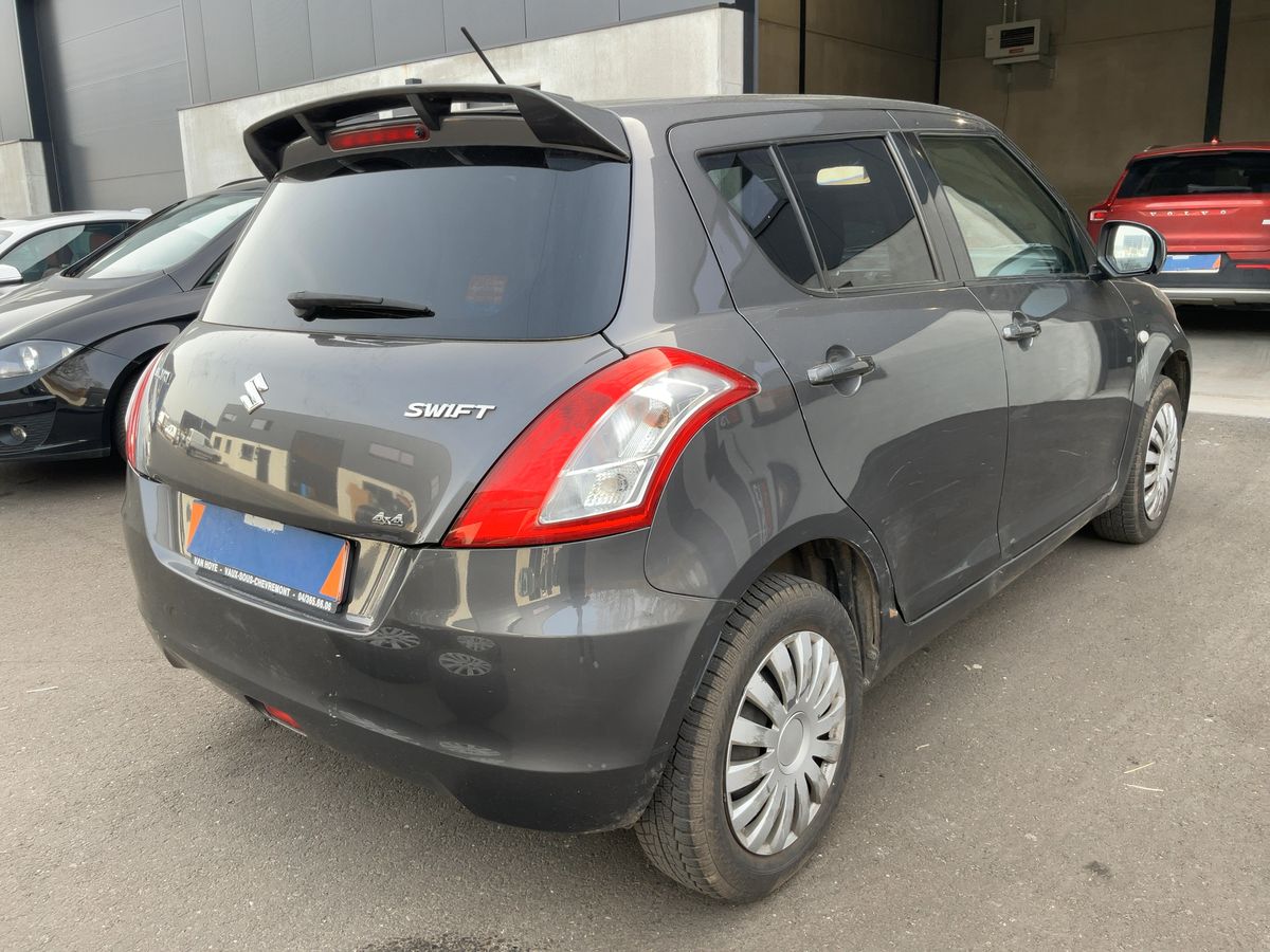 Suzuki Swift 2012 — photo 9