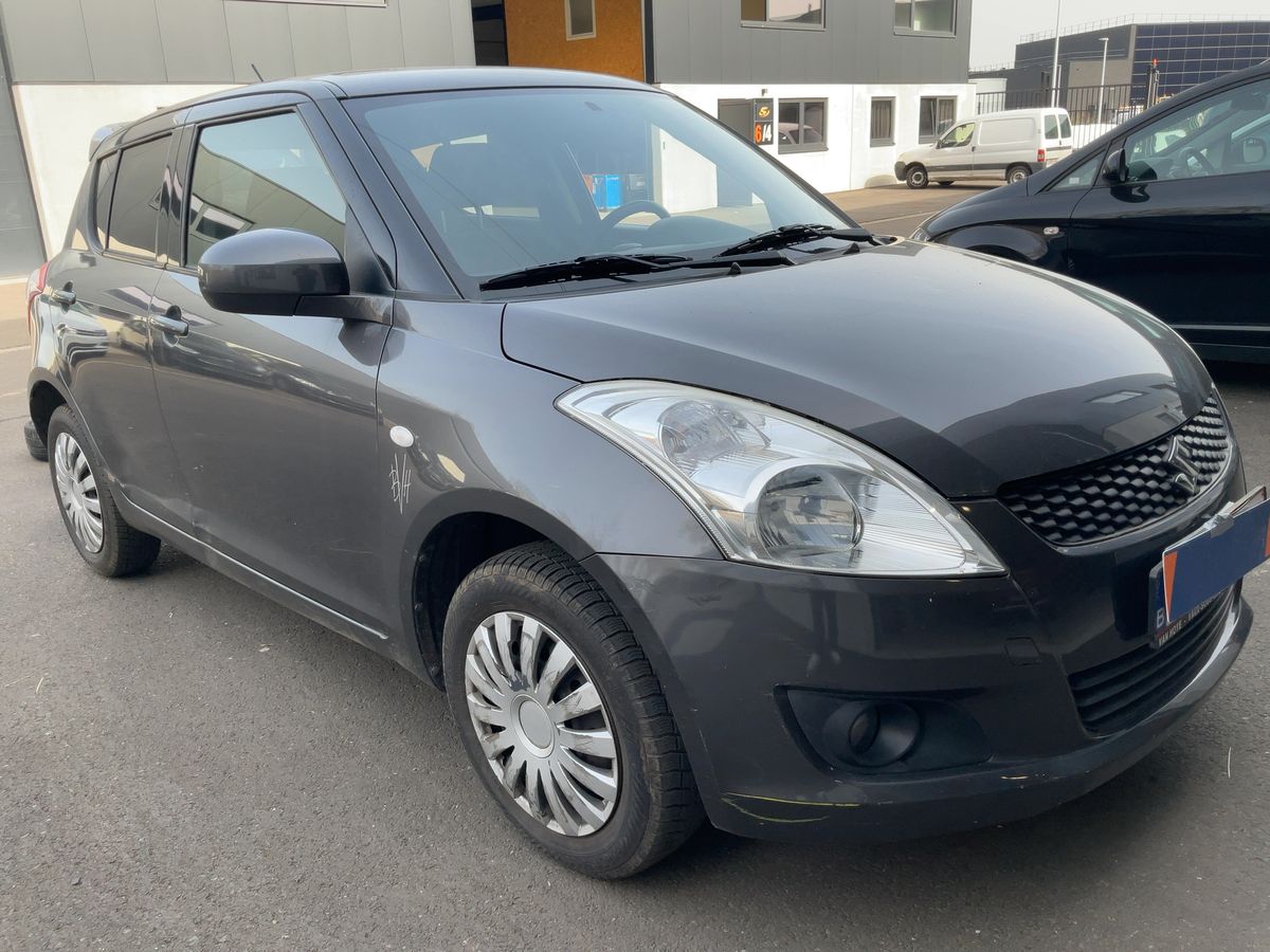 Suzuki Swift 2012 — photo 13