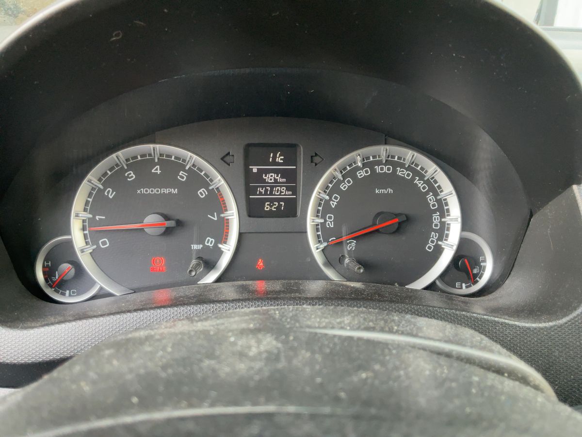 Suzuki Swift 2012 — photo 20