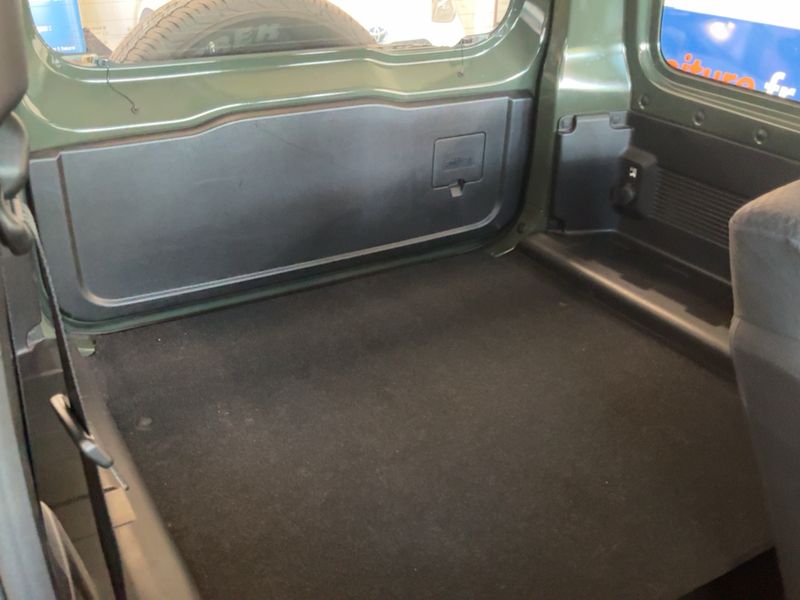 Suzuki Jimny 1.5 JLX — zdjęcie 14