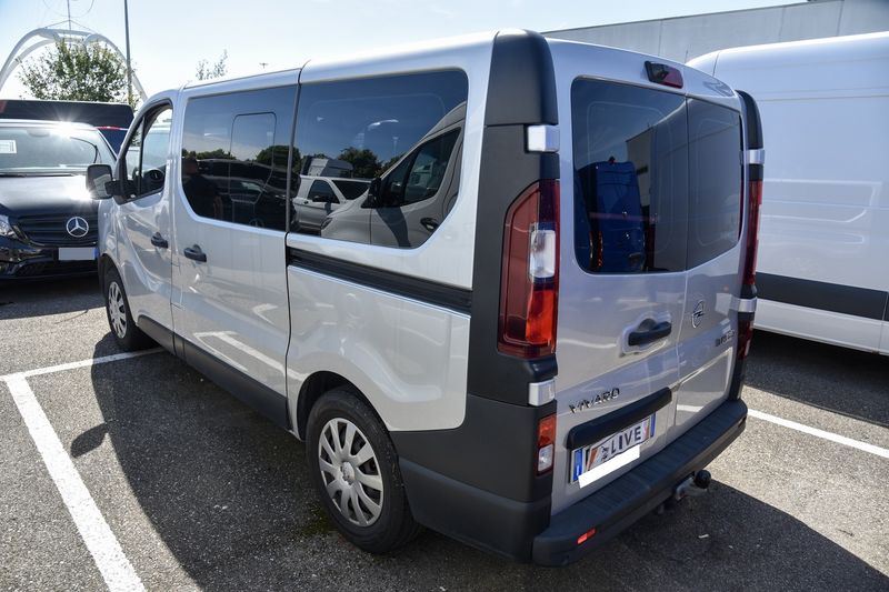 Opel Vivaro 1.6 CDTI Biturbo Combi L1H1 2,9t — zdjęcie 3