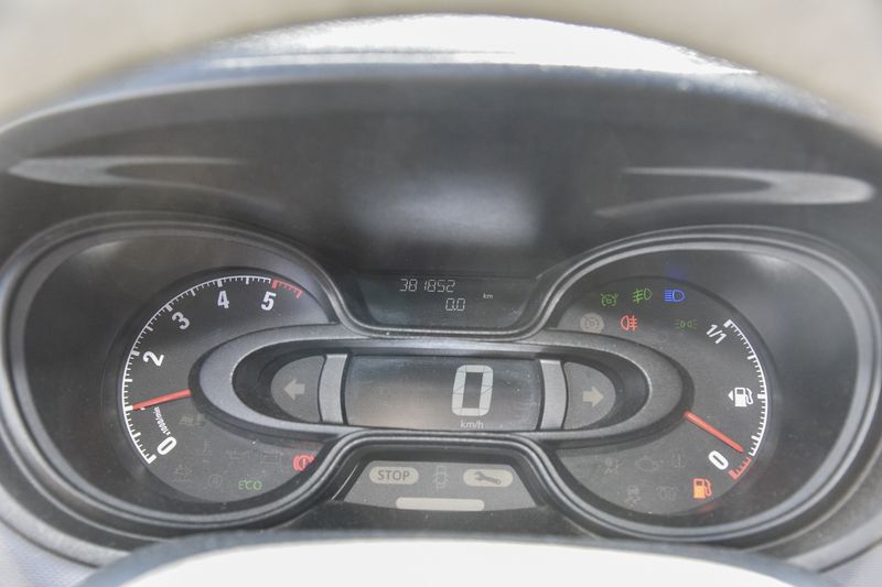 Opel Vivaro 1.6 CDTI Biturbo Combi L1H1 2,9t — zdjęcie 12