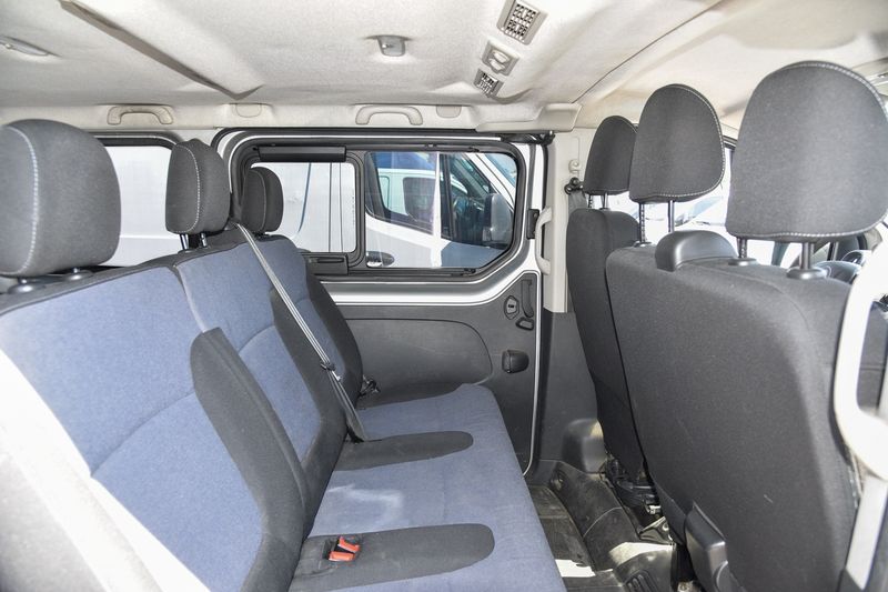 Opel Vivaro 1.6 CDTI Biturbo Combi L1H1 2,9t — zdjęcie 13