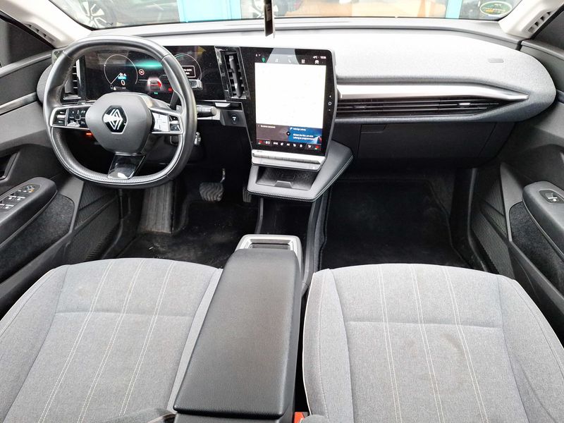 Renault Megane E-Tech electric drive 96 kW Evolution ER — zdjęcie 11