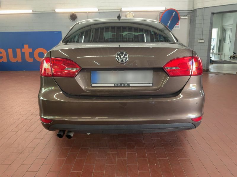 Volkswagen Jetta 1.4 TSI Life — zdjęcie 5
