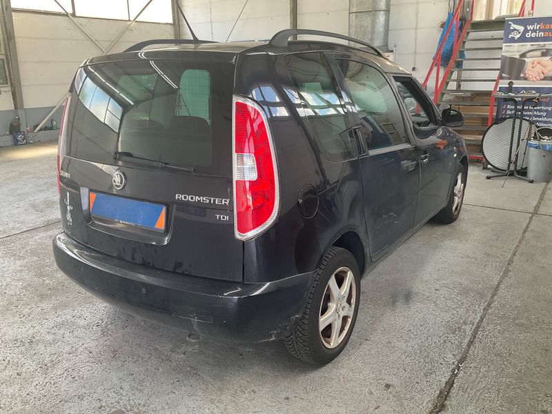 Skoda Roomster 1.6 TDI Fresh 2013 – снимка 2