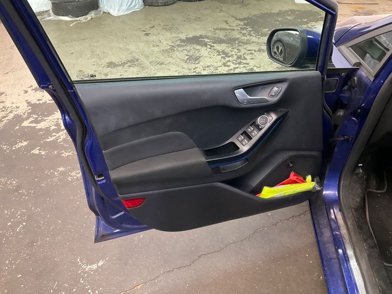 Ford Fiesta 1.1 Cool&Connect 2017 – снимка 25