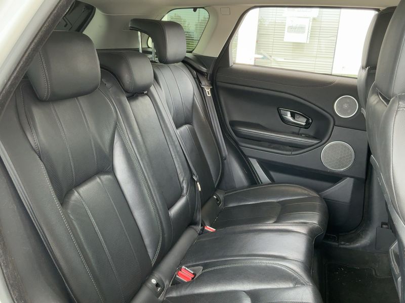 Land Rover Evoque 2.0 Td4 SE Dynamic — zdjęcie 14