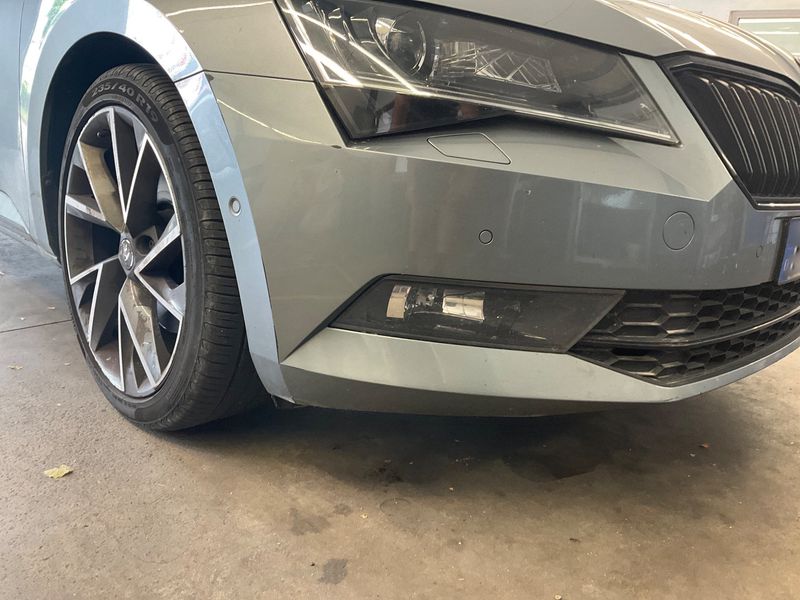 Skoda Superb 2.0 TDI SportLine 2018 – снимка 38