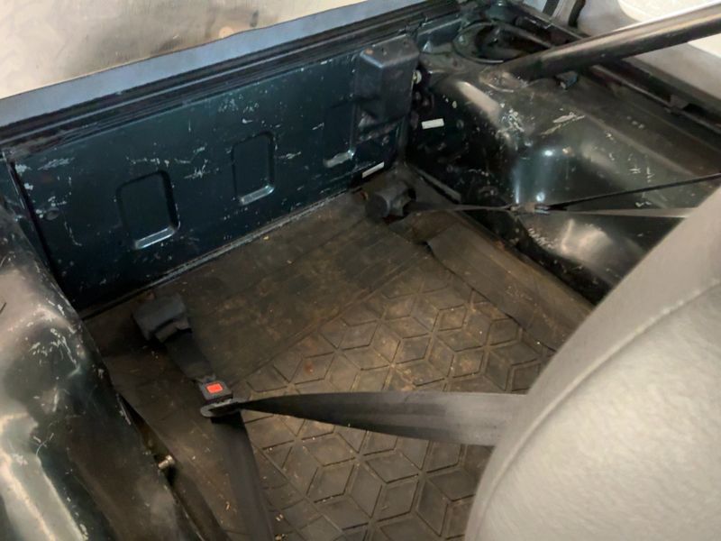 Jeep Wrangler 4.0 Sahara — zdjęcie 14