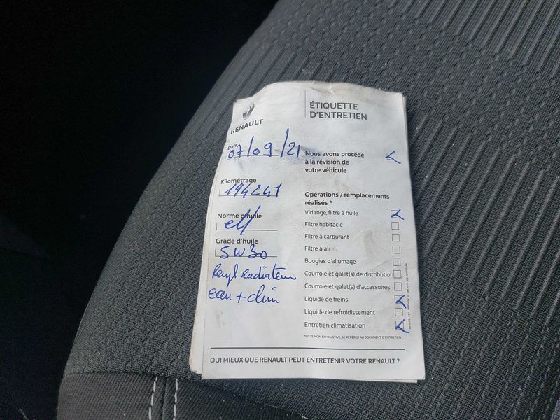 Renault Clio 1.5 dCi Dynamique — zdjęcie 23