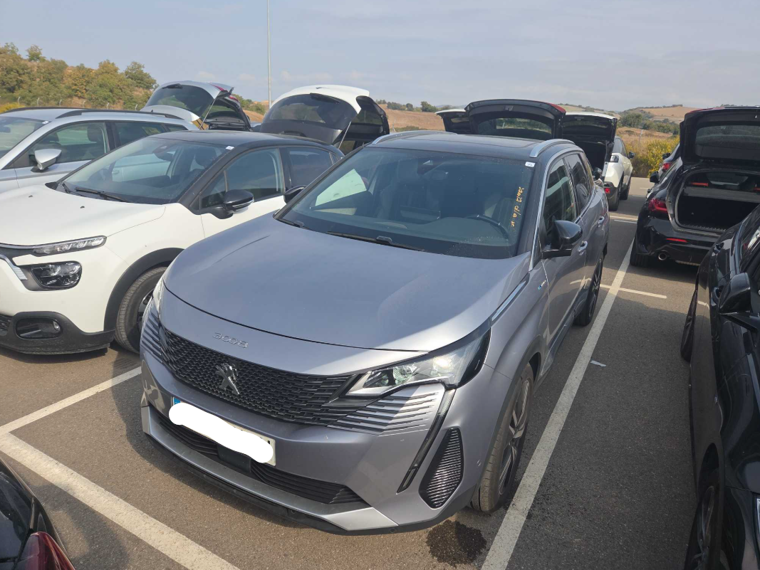 Peugeot 3008 1.6 Hybrid 4 300 GT