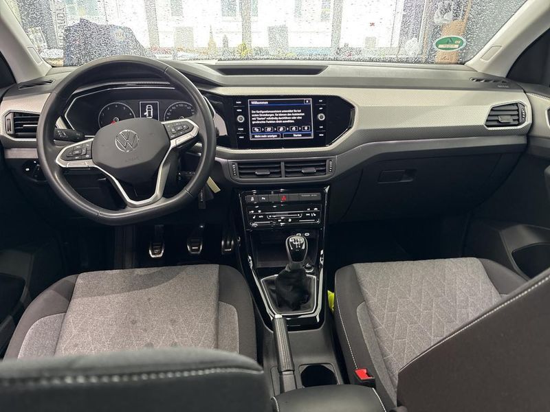 Volkswagen T-Cross 1.0 TSI Move — zdjęcie 11