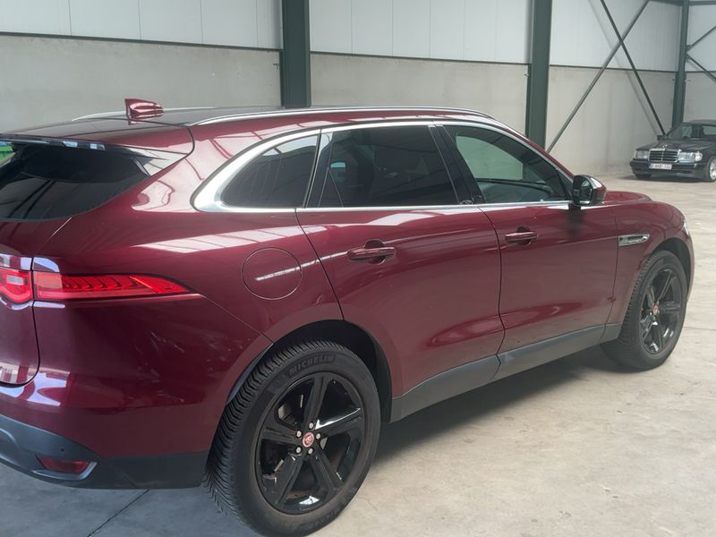 Jaguar F-Pace 20d Prestige AWD — zdjęcie 6