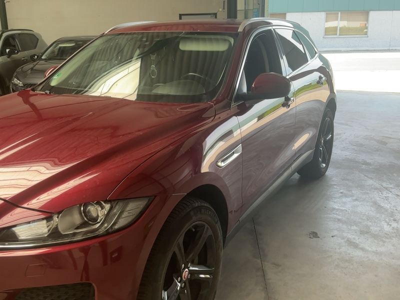Jaguar F-Pace 20d Prestige AWD — zdjęcie 2