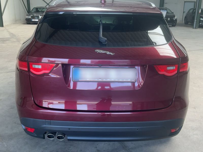 Jaguar F-Pace 20d Prestige AWD — zdjęcie 5