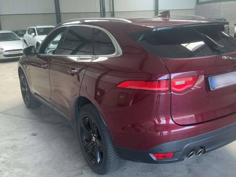 Jaguar F-Pace 20d Prestige AWD — zdjęcie 3