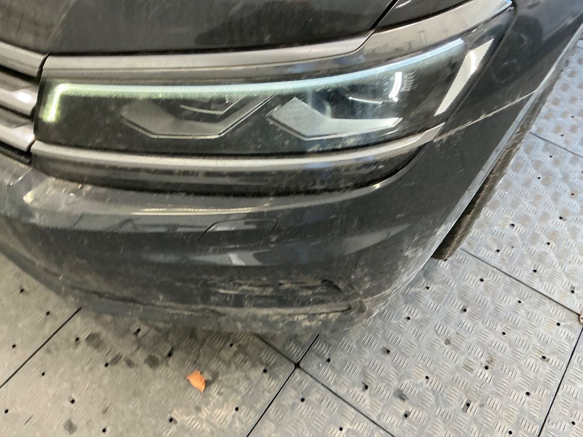 Volkswagen Tiguan 2019 — photo 49