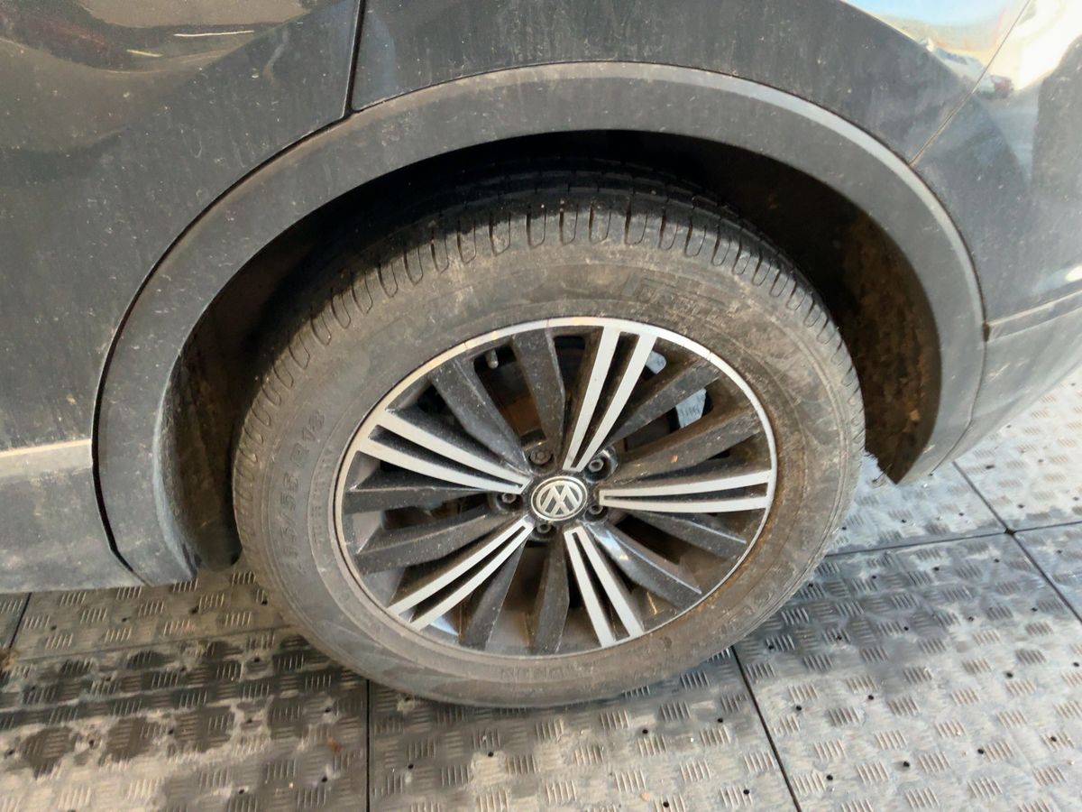 Volkswagen Tiguan 2019 — photo 6