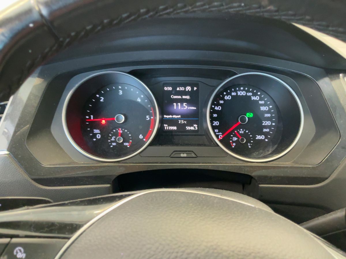 Volkswagen Tiguan 2019 — photo 19