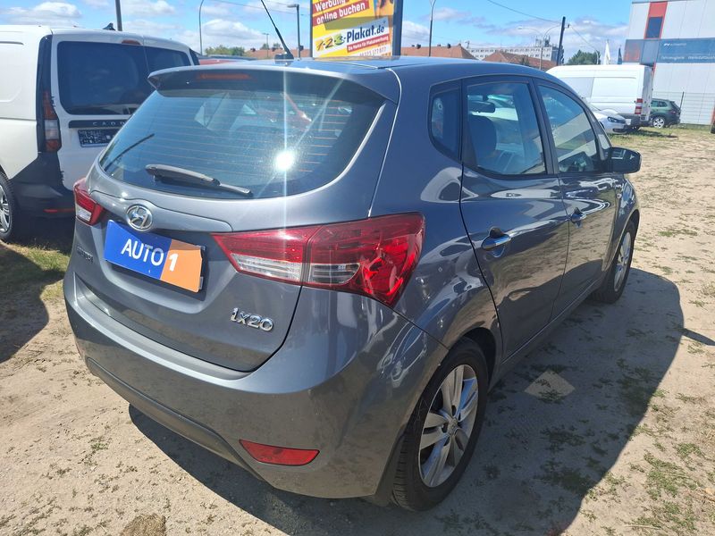 Hyundai ix20 1.6 Comfort Blue — zdjęcie 5