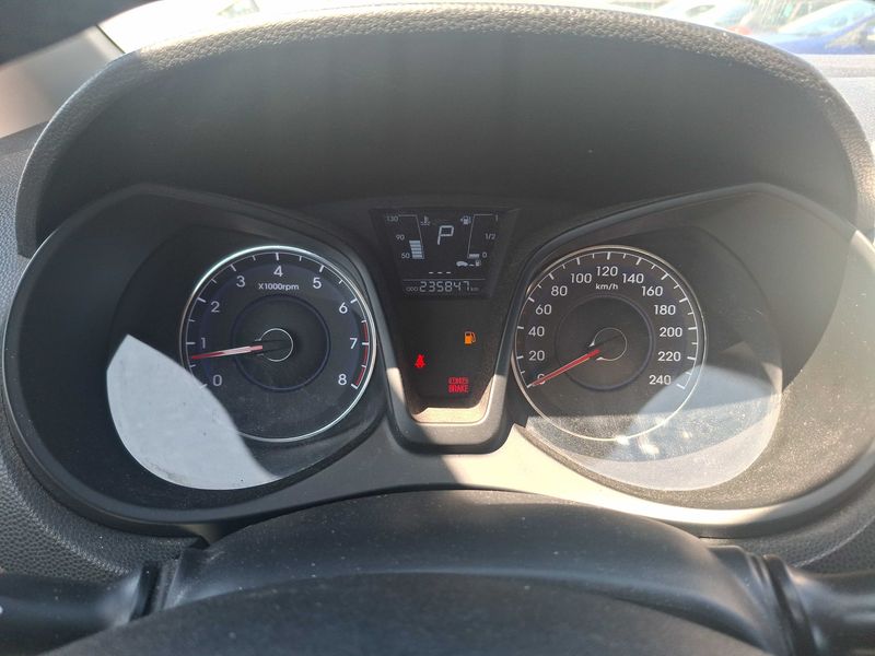 Hyundai ix20 1.6 Comfort Blue — zdjęcie 12
