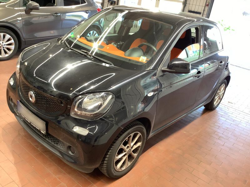 Smart forfour 1.0 Basis passion 2016 – снимка 1