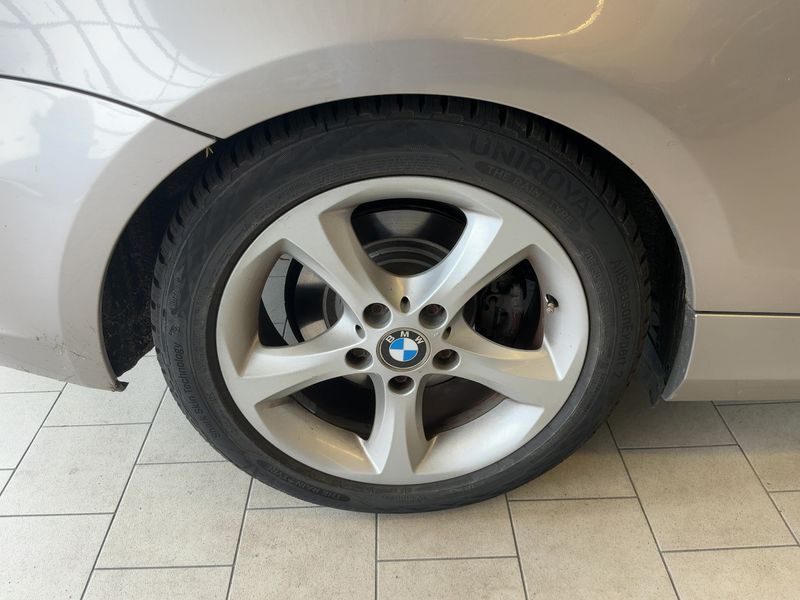 BMW 1er 120i 2008 – снимка 9
