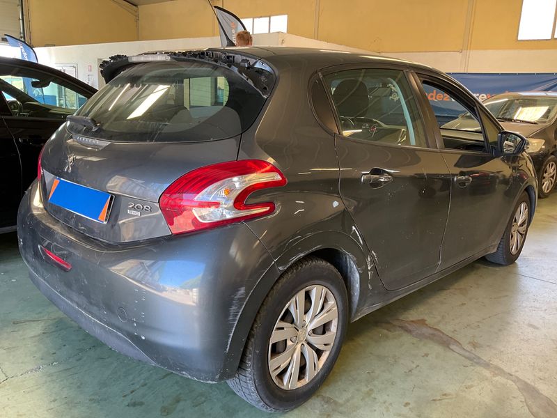 Peugeot 208 1.6 HDi Active 2014 – снимка 2