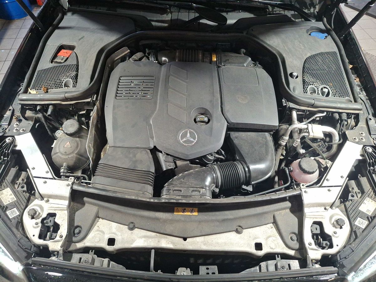 Mercedes-Benz E-Klasse 2023 — photo 9