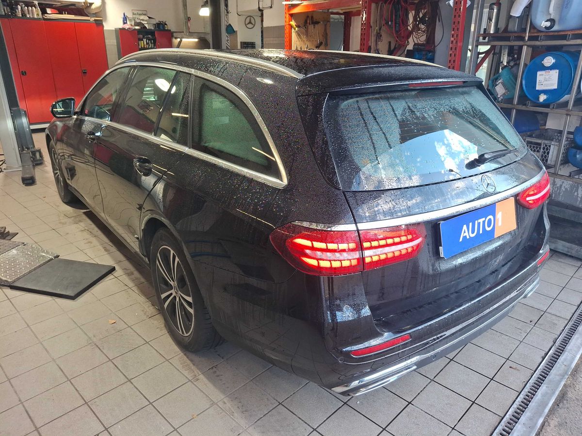 Mercedes-Benz E-Klasse 2023 — photo 4