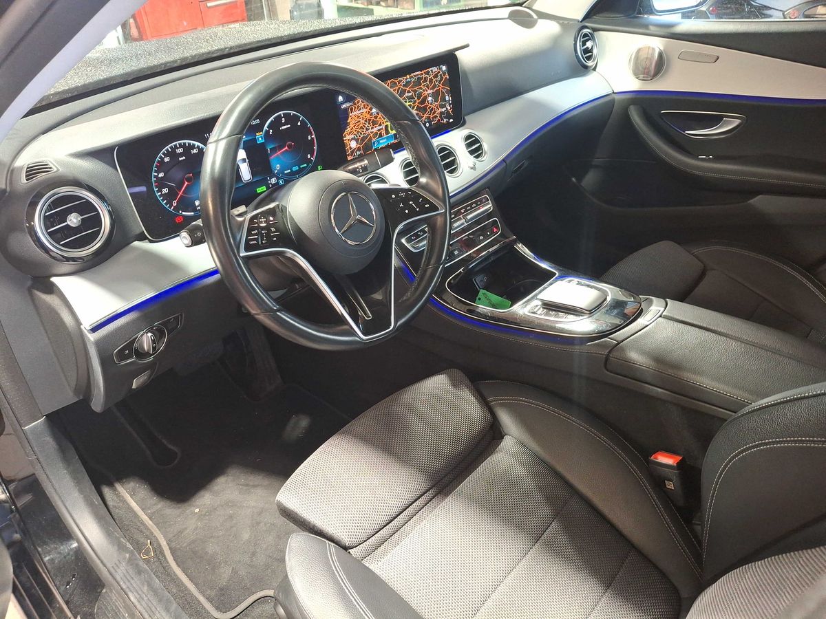 Mercedes-Benz E-Klasse 2023 — photo 52