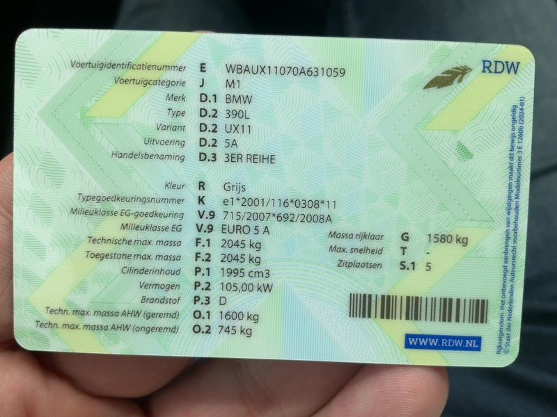 BMW 3er 318d 2009 – снимка 21