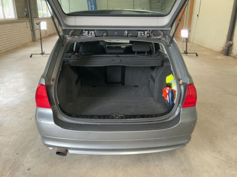 BMW 3er 318d 2009 – снимка 15