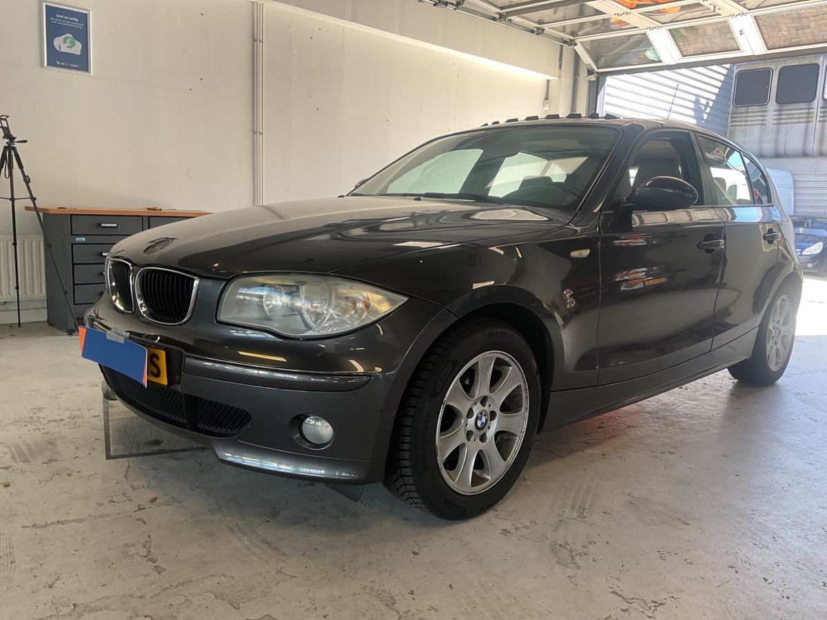 BMW 1er 2004
