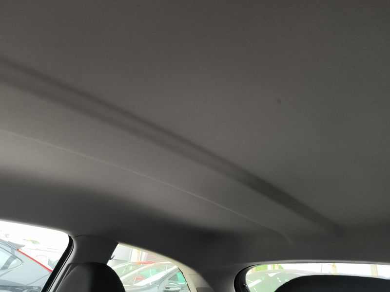 Audi A1 1.6 TDI Attraction — zdjęcie 15