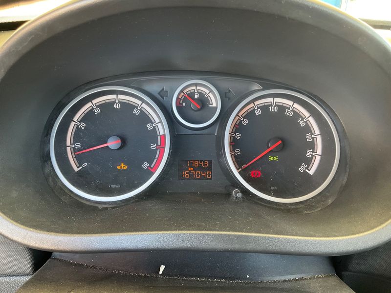 Opel Corsa 1.2 Elective 2011 – снимка 4